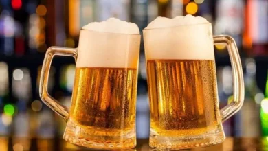 世界のビール市場の規模、成長傾向、主要プレーヤー、消費者の嗜好を調査。新興クラフトビールのセグメント、地域別の分析、そして2025年までの市場予測について学びましょう。